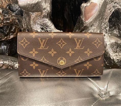 louis vuitton epi sarah wallet review|Sarah Wallet .